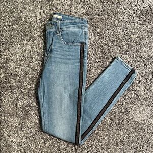 LEVI’S WOMEN’S 721 HIGH RISE SKINNY BLUE JEANS WITH BEADED PINSTRIPE